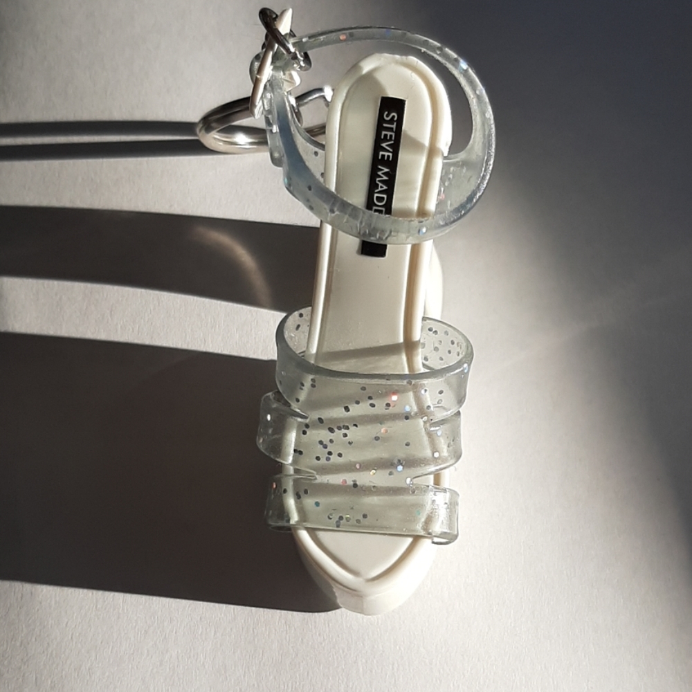 Nwot, Vintage Steve Madden keychain